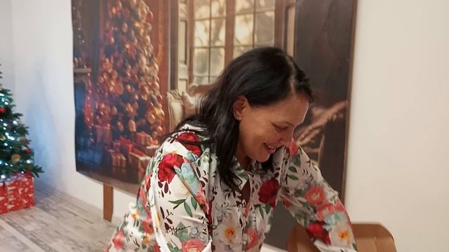 Радоваться подаркам