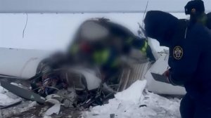 Появились кадры разбившегося в Оренбургской области учебного самолета