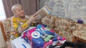 Живём в деревне 🏡// получили   товар и подарок от сына 🤷🤗// брюки заклеила😃кашпо 🥴