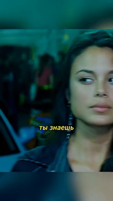 Неожиданное нападение на уличного гонщика