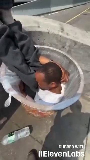 Этот парень просто в хлам