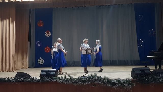 Ансамбль Девчата — Новогодняя