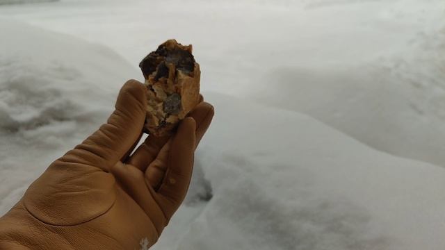 Корунд синий (Сапфировидный) в породе (артикул 005)