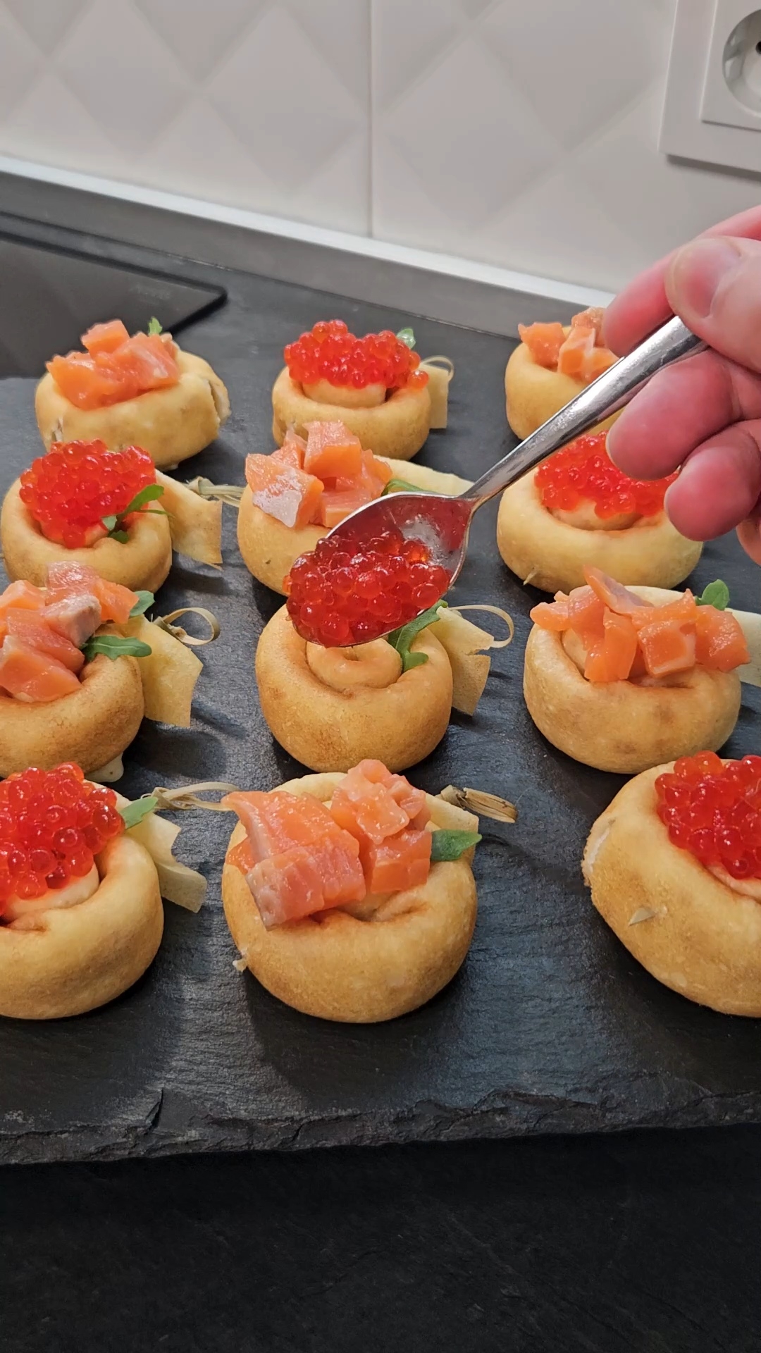 Блины с Икрой и Рыбой смотреть онлайн