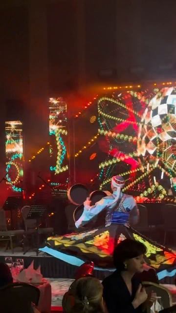 Вот так мы всей командой кружимся на ваших мероприятиях, пока вы наслаждаетесь программой🤌🏻🥳😌❤️