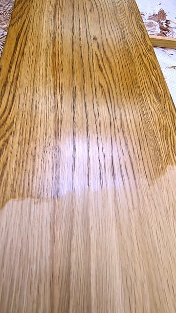 Настенные полки из дуба