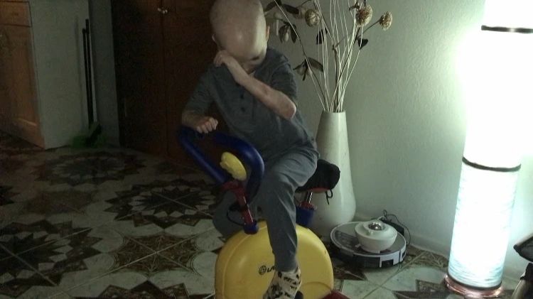 Лекарство на 6 млн / Это лично моё мнение / Приобретенный ЛЕЙКОЗ / Влог о жизни смотреть онлайн