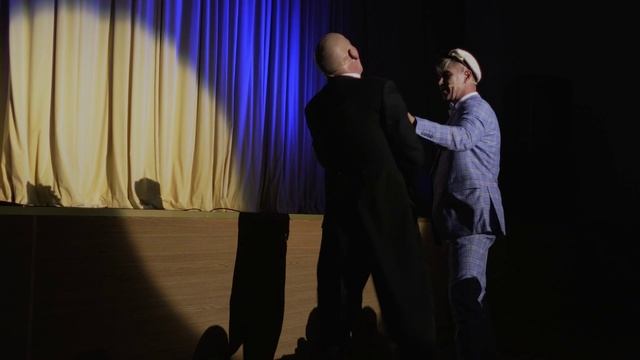 РОЛИК. 12 СТУЛЬЕВ. ТЕАТР БУФФ-ПАРАДИЗ