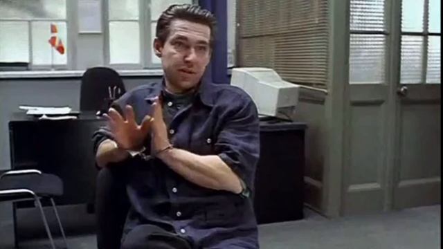 Про коротышку и старуху, которая кормила кошек. Про коротышку и старуху, которая кормила кошек.