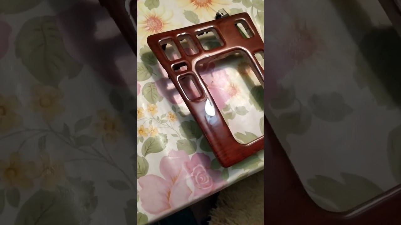 Мерседес 190. Панель КПП красное дерево. смотреть онлайн