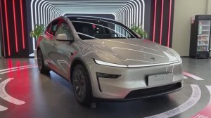 Tesla Model Y L 2026 - Интерьер и Экстерьер