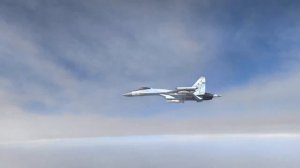 Истребитель Су-35С ВКС России с четырьмя ракетами воздух-воздух Р-77-1 и парой Р-73 на подвесках. На