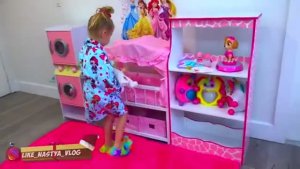 Настя хочет попасть на дискотеку