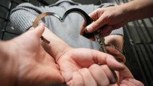 Омского подростка арестовали за подготовку убийств в школе