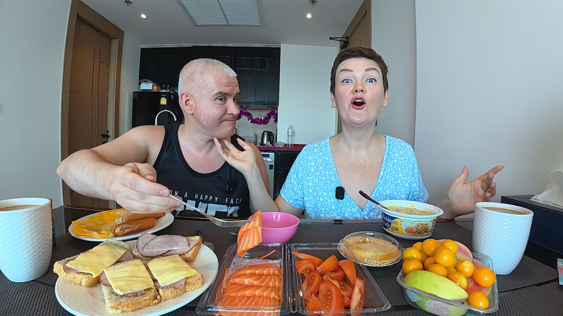 Мукбанг ИЗДЕВАЮСЬ над Вованом, НЕДОКАРМЛИВАЮ? Зрители ПЕРЕЖИВАЮТ) Кайфанула от КАШКИ! Семейный обед смотреть онлайн