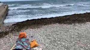 ФЕОДОСИЯ Сейчас Пустые Пляжи Крым Конец СЕЗОНА 2025 Набережная Красивый ШТОРМ Черного моря