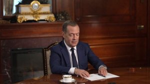 Дмитрий Медведев ответил WG, как держался без денег