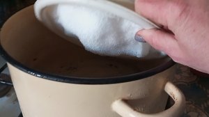 Авария! -26 и я без воды. Замёрз водопровод. Топим снег и греем воду.