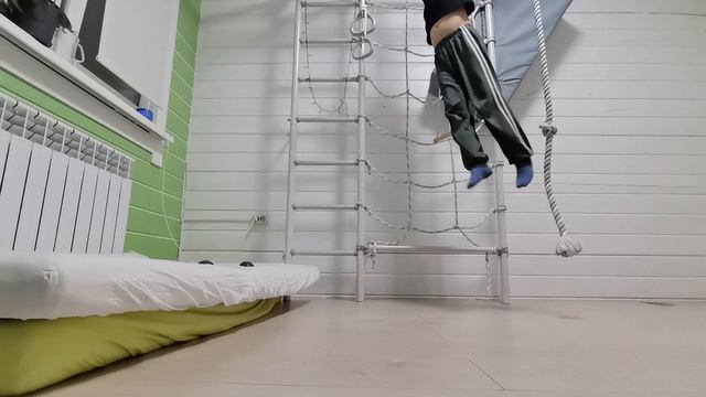 качаюсь первое видео смотреть онлайн