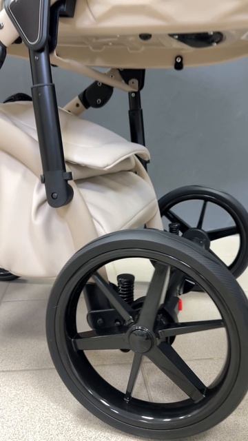 Модульная Коляска Adamex Chantal Pro Natura смотреть онлайн