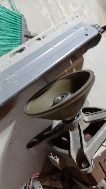 Делаю  станок для заточки фуговальных ножей.