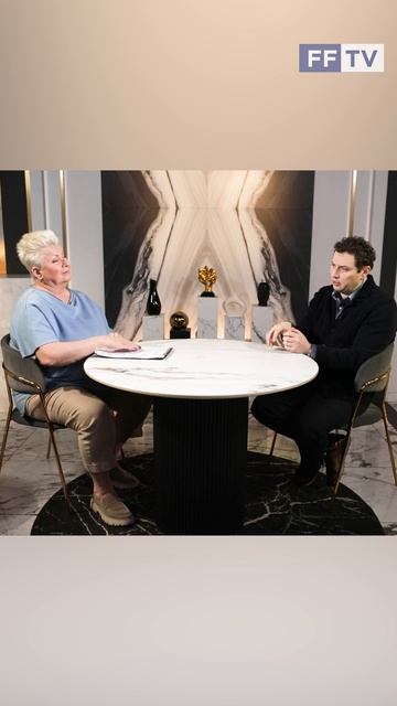 ЧТО ТАКОЕ ПЛОСКОВАЛЬГУСНАЯ ДЕФОРМАЦИЯ СТОПЫ #здоровье #медицина #shorts #плоскостопие #вальгус