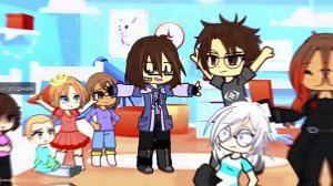 \\Рил: Когда у тебя кучу двоюродных и троюродных братьях и сестер по папиной линии и ты приехал\\