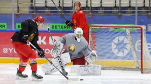 Открытую тренировку провела молодежная хоккейная команда Беларуси