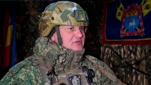 Командир ВС РФ раскрыл, как боец не выдал себя, встретив наемников.