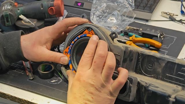 Распаковка, обзор, установка и прослушивание Gryphon Lite 100 V.3 от DL Audio в Audi a8 d2