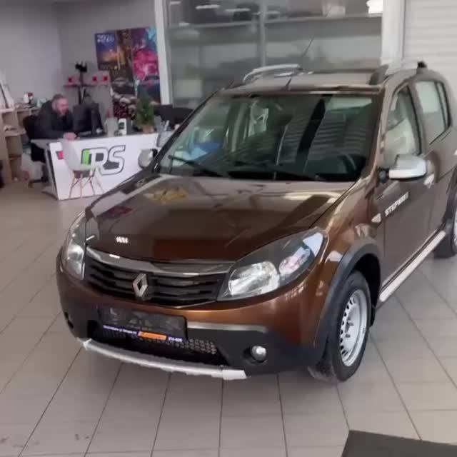 Renault Sandero Stepway 1.6 MT (84 л.с.), 2014, 86 452 км, хетчбэк, передний, бензин смотреть онлайн