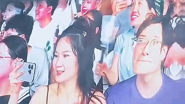 2025-11-28 00.27.41-Video-王哪跑-#短视频变现 爱与不爱，一眼就能看出来#上热搜 смотреть онлайн