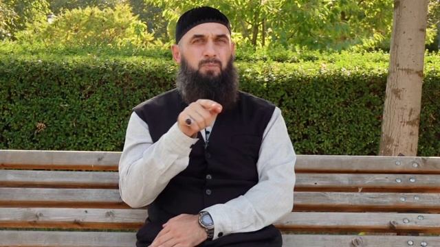 Скромность это обязательное качество Всех Святых✨💫 Шейх Шамиль аш-Шафи’ий.