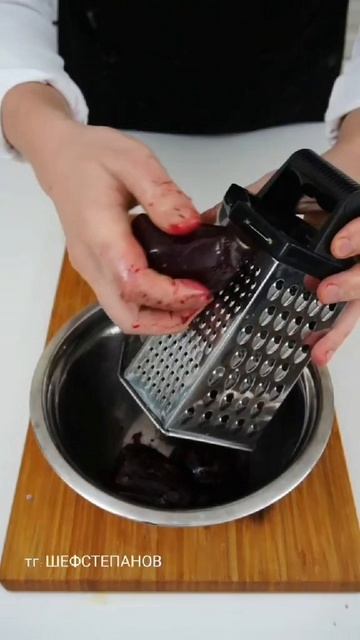 Советский пережиток ИЛИ вкус ностальгии и теплые воспоминания? Свёкла су-вид с чесноком и орехами. смотреть онлайн