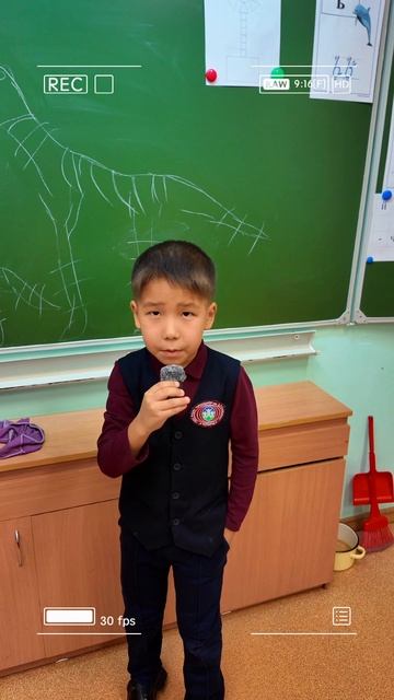 1 кылаастар улааттахтарына туох буолуохтарын баҕаралларый?