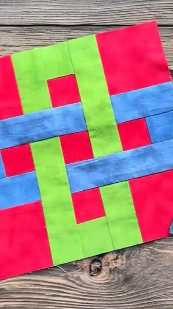 Простая инструкция по сборке актуального лоскутного узора. Идеально для стильного интерьера. смотреть онлайн