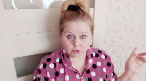 А в гроб обязательно белые тапочки, а🤔 белые шлёпки  можно?