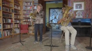 Аркадий Шилклопер (валторна, альпийский горн, флюгельгорн) и Джон Сасс (туба) в замке Эммерсдорф.