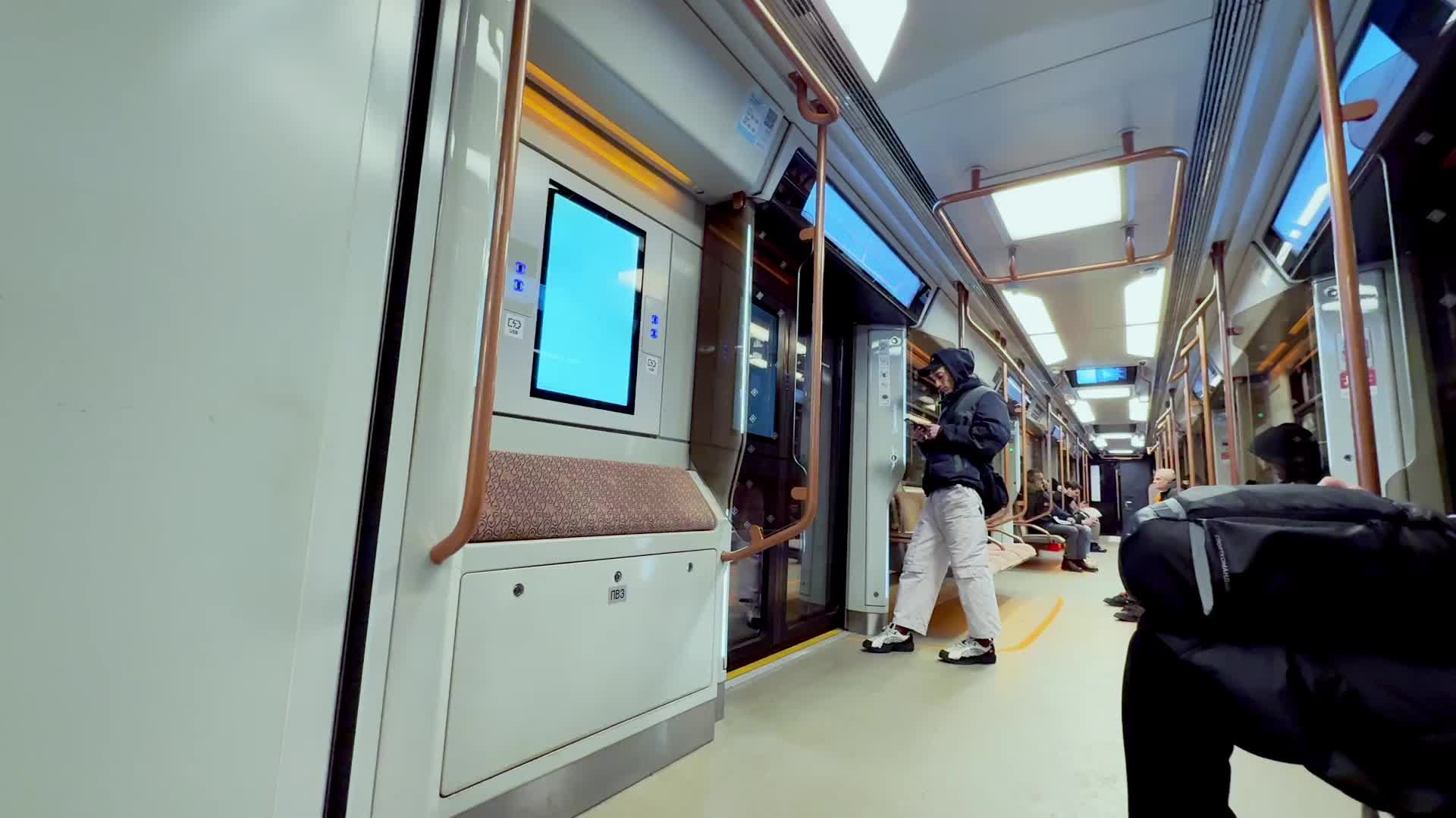 LIVE: Lost in Cities смотреть онлайн