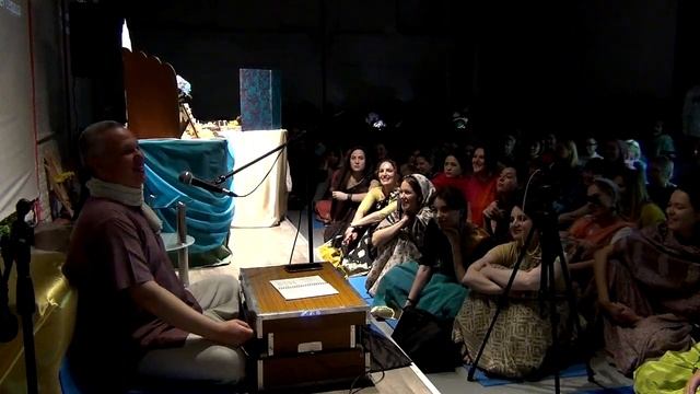 27 11 22  Лекция Видагдхи Широмани на воскресной прграмме