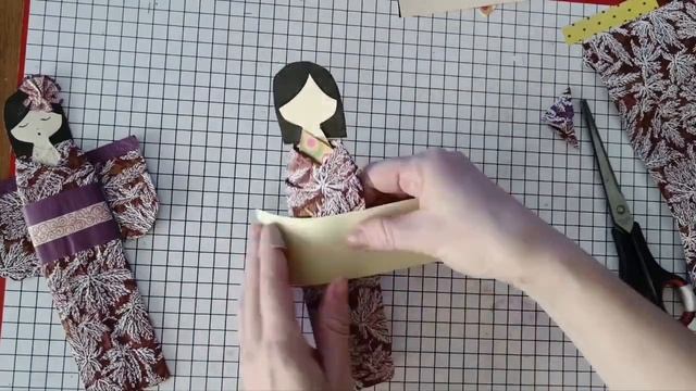 Кукла в японском кимоно — закладка