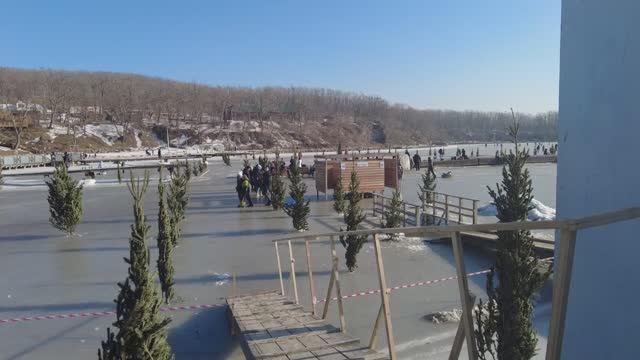 Владивосток *Лесная поляна* бухта *Новик* Зимой Владивосток *Лесная поляна* бухта *Новик* Зимой