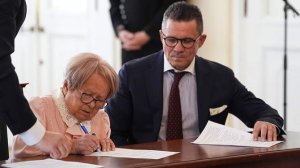 Личные архивы тандема Пахмутовой и Добронравова пополнили фонд РГБ