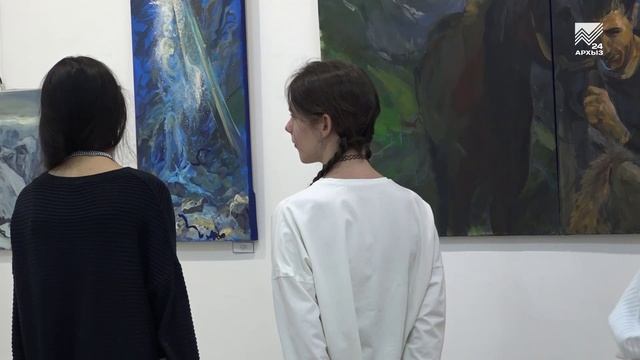 В картинной галерее Черкесска открылась выставка картин Елены Чотчаевой