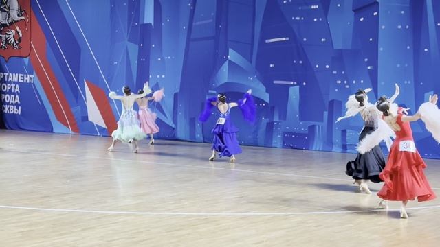 Бальные танцы. Юниоры-1, ST, D, Венский вальс