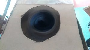 Отжим на 1400 оборотов на картонной стиральной машине LG отжать три носка