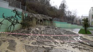 Новая подвижка грунта произошла на улице Петрозаводской в Сочи