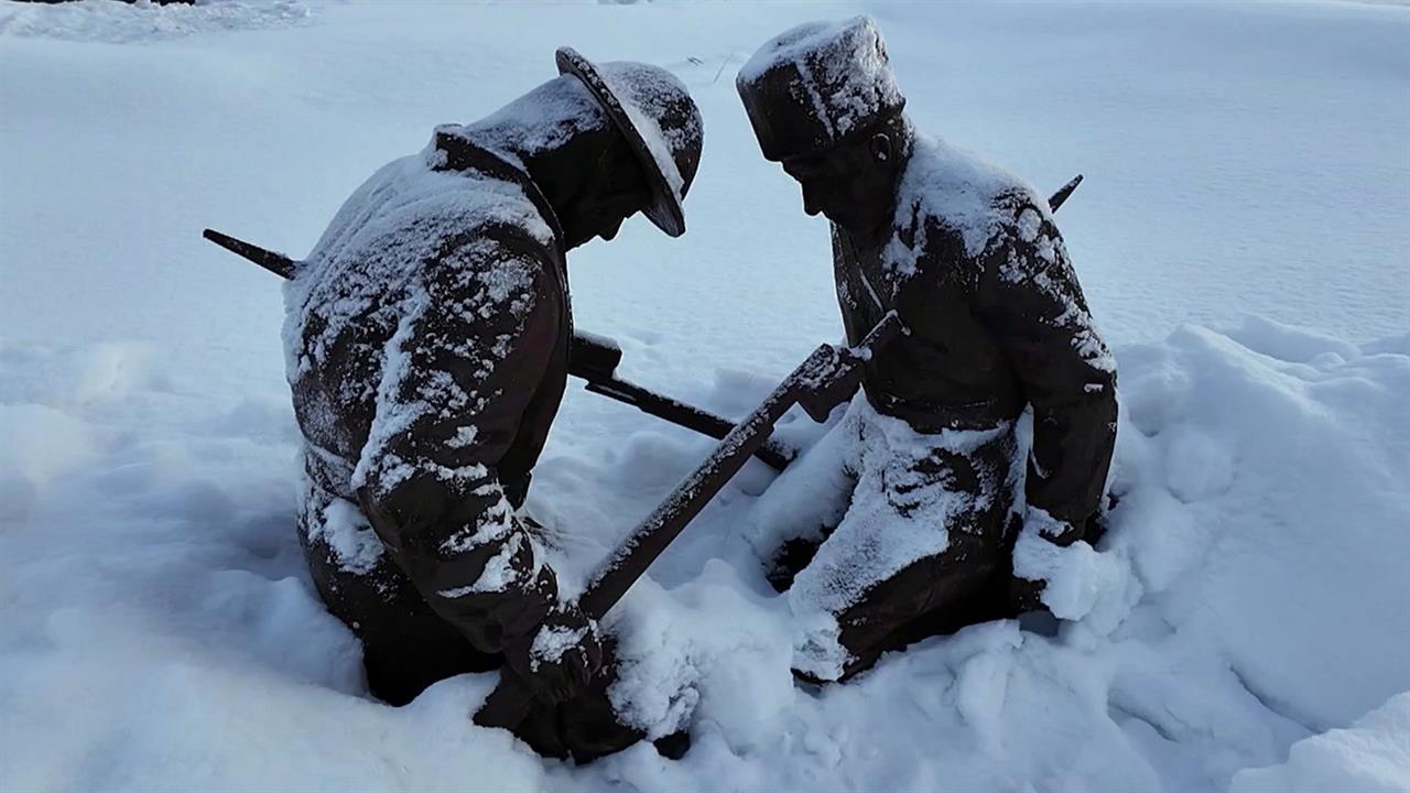 В 1918 году Юрьевский полк в Архангельской области дал отпор интервентам из стран Антанты. смотреть онлайн