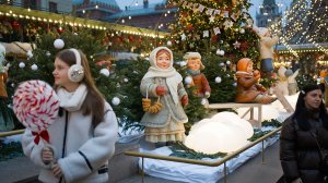 Прогулки по Новогодней Москве.Манежная площадь