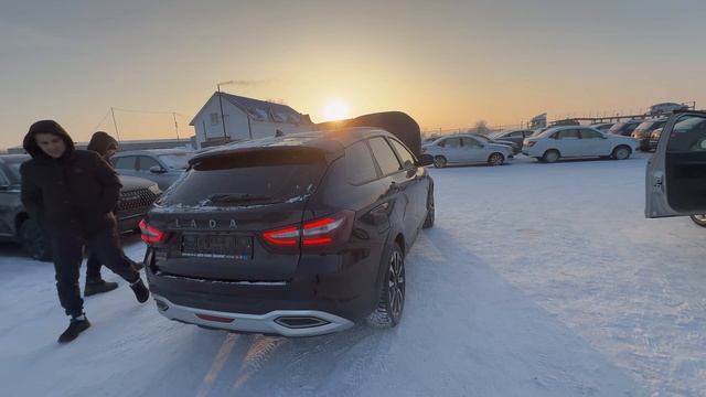 НАЧАЛО ГОДА: КАКИЕ СЕЙЧАС ЦЕНЫ НА ВЕСТЫ!Забрали последнюю оставшуюся новую LADA VESTA SW CROSS 2024 смотреть онлайн